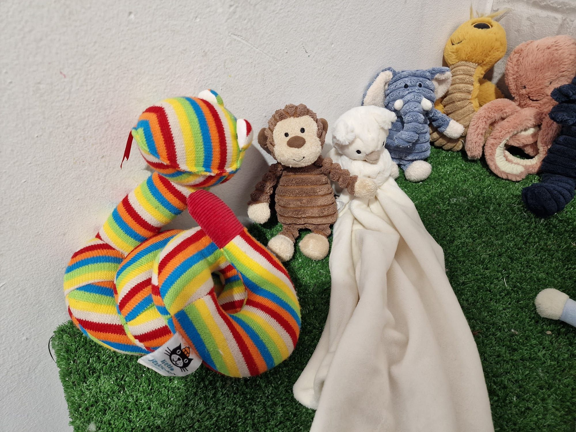 Jellycat играчки за ценители 25 лв бройката