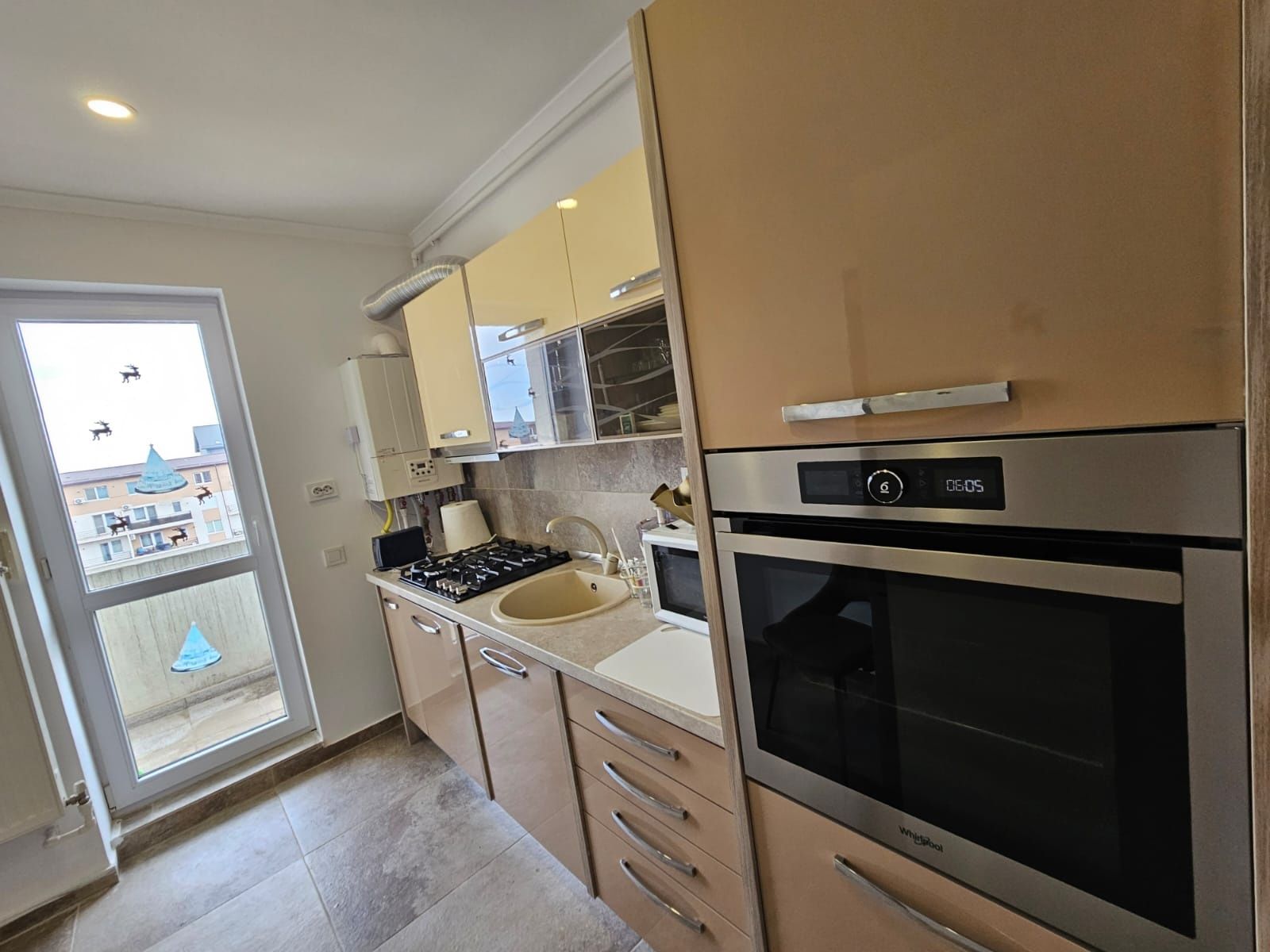 Vând apartament 3 camere Militari Residence str Tineretului