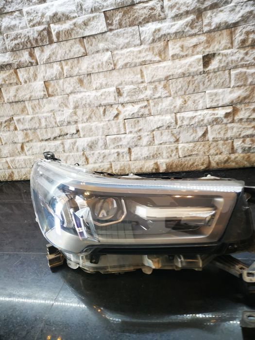 Far full led Toyota hilux invincible 2021/2022/2023/2024