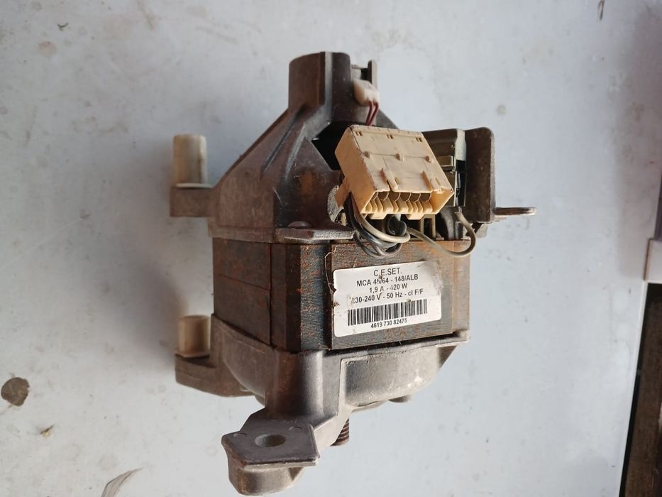 Продам двигатель от стиральной машины