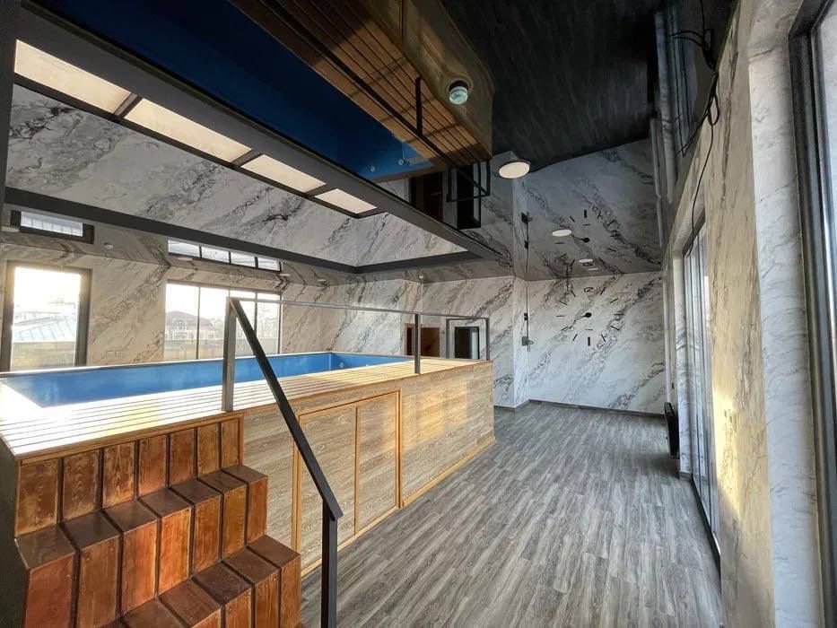 Продаётся Здания ХайТек 580кв.м ул.Шота Руставели ор.Гостиница Россия