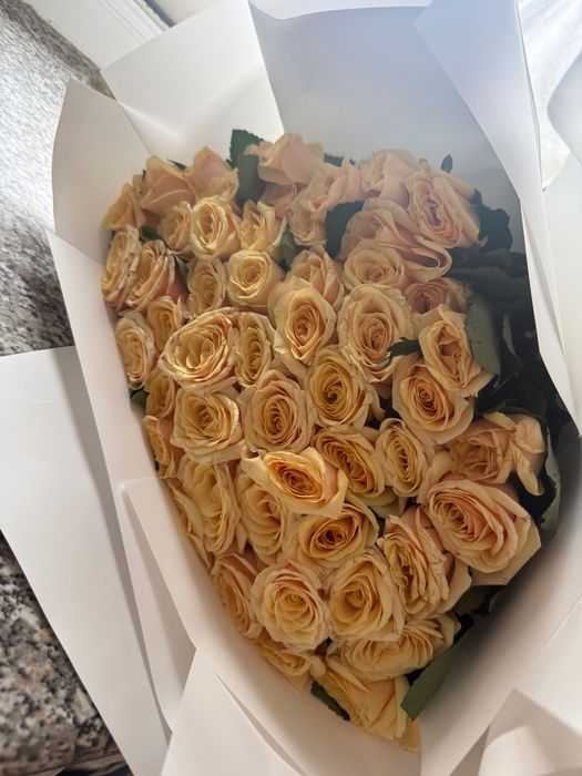 Продам цветы 51 роз