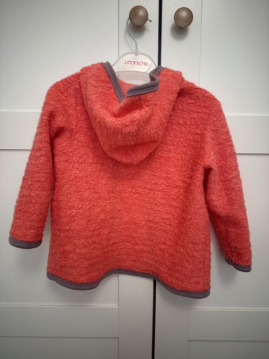 Jacheta lana 98-104 in stare foarte buna corai