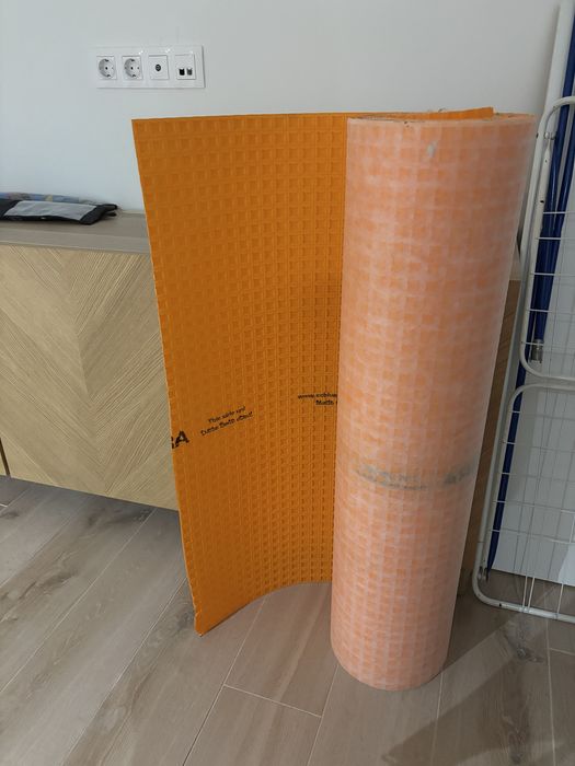 Membrana drenaj pardoseli, Schluter Ditra 25