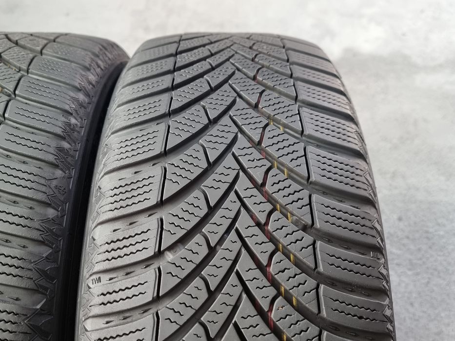 "Dot 22-23" 205/55/16 Semperit 4Броя: 300лв 6.5мм