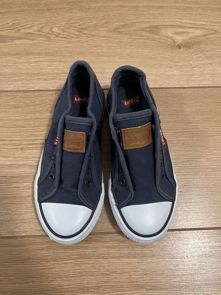 Нови детски кецове Levi’s номер 29