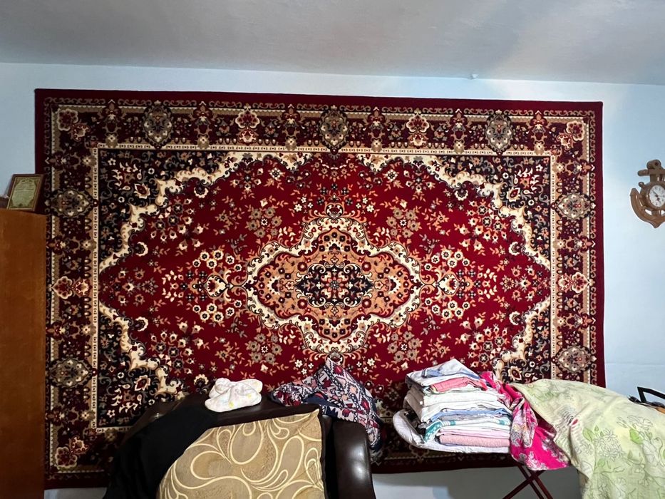 Шерстяной ковер