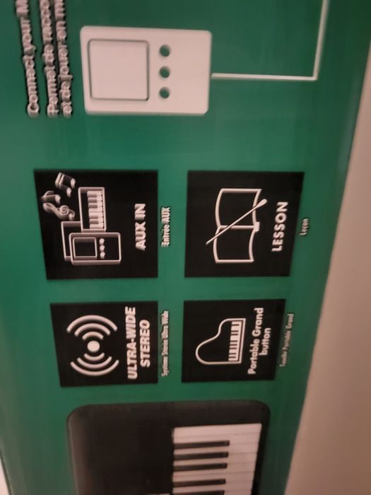 Синтезатор ,Yamaha