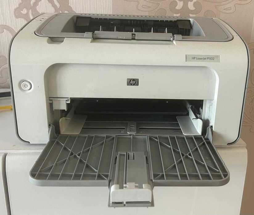 Продам принтер HP Laser Jet P1102