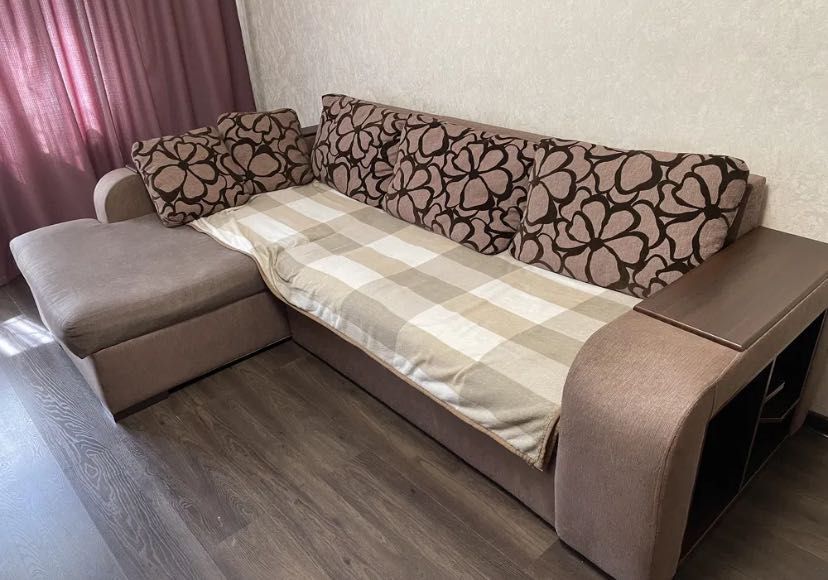 Угловой диван мягкий