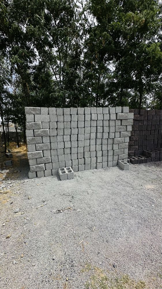 рванный шлакоблок