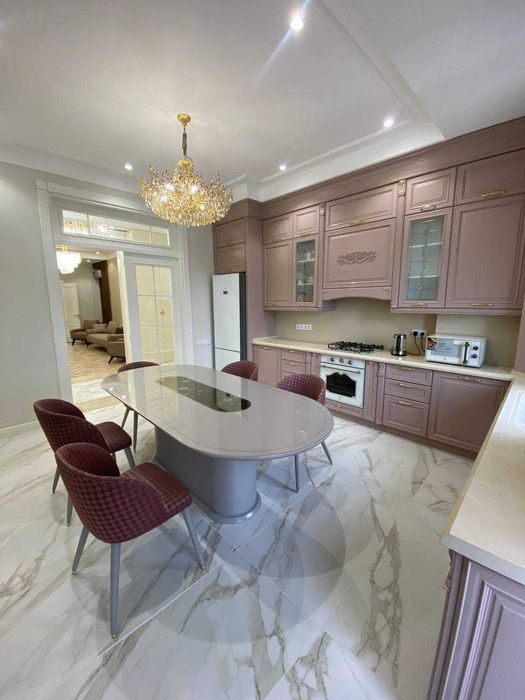 продается 3/4/10
новостройка 
ЖК LONDON