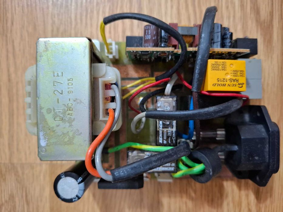 Surse de alimentare in comutatie 220V diferite modele si tensiuni
