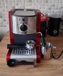 Espressor cu spumant de lapte