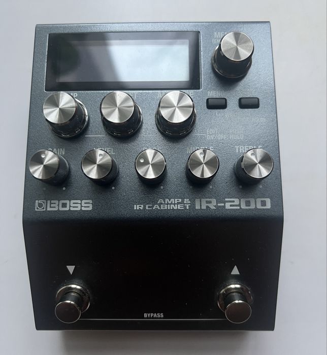 Boss ir 200 - AMP & IR CABINET