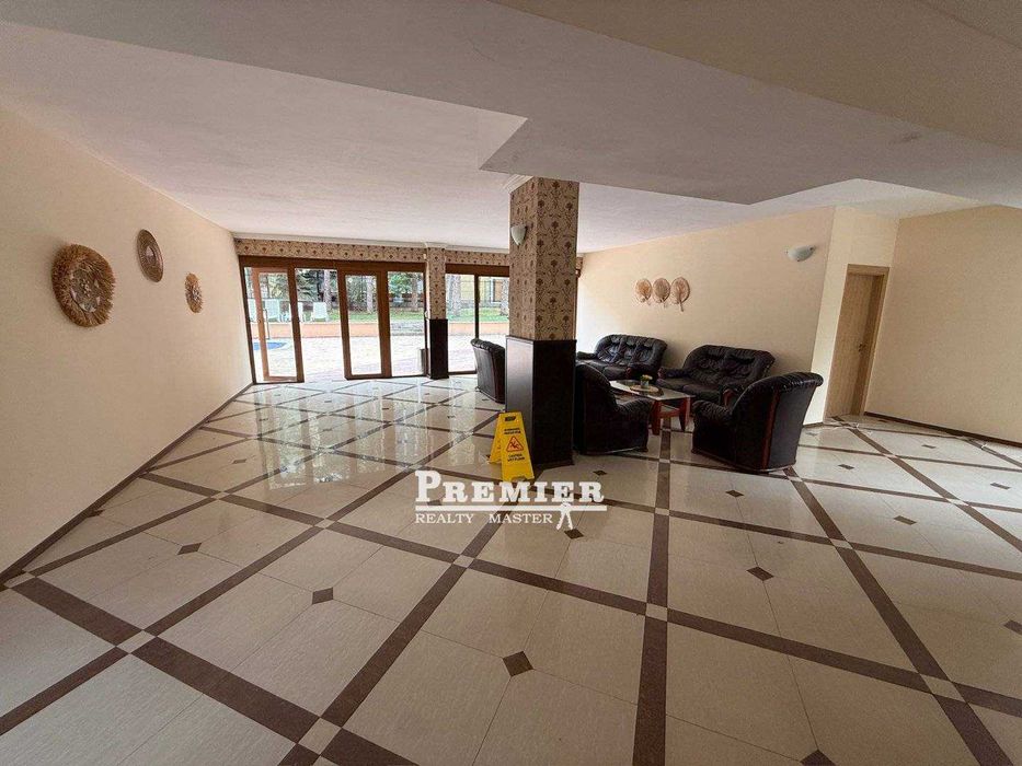 Обзаведен двустаен апартамент на 300 метра от морето в Слънчев бряг