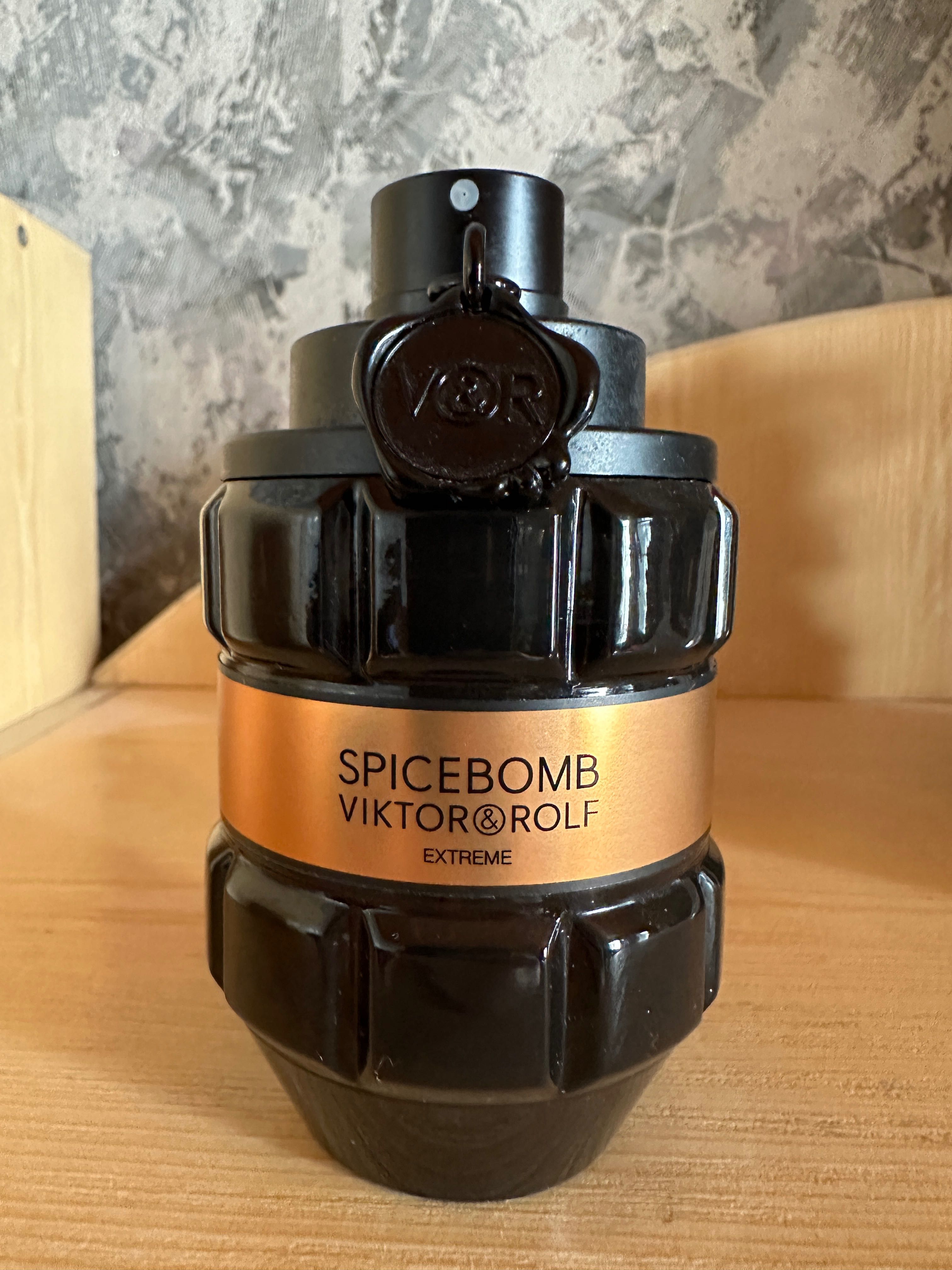 Viktor & Rolf Spicebomb Extreme