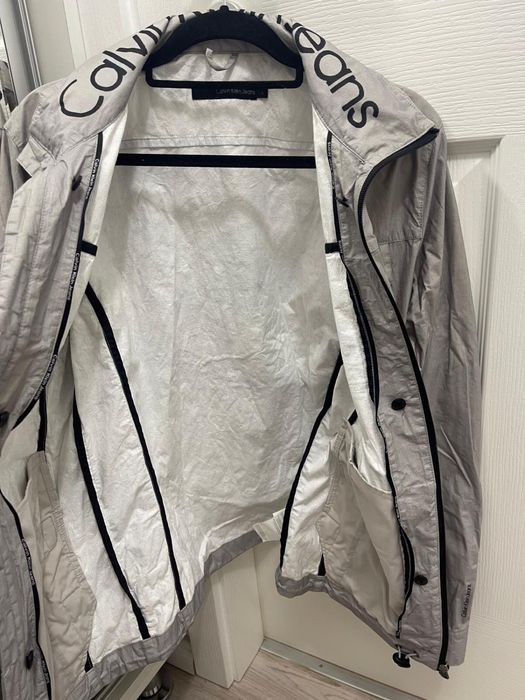 Geaca , foita Calvin Klein Jeans  marimea L si geaca C K