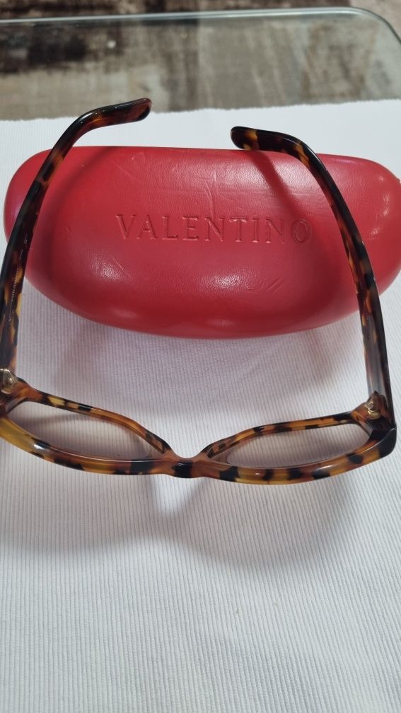 Vând ochelari de soare Vintage Valentino