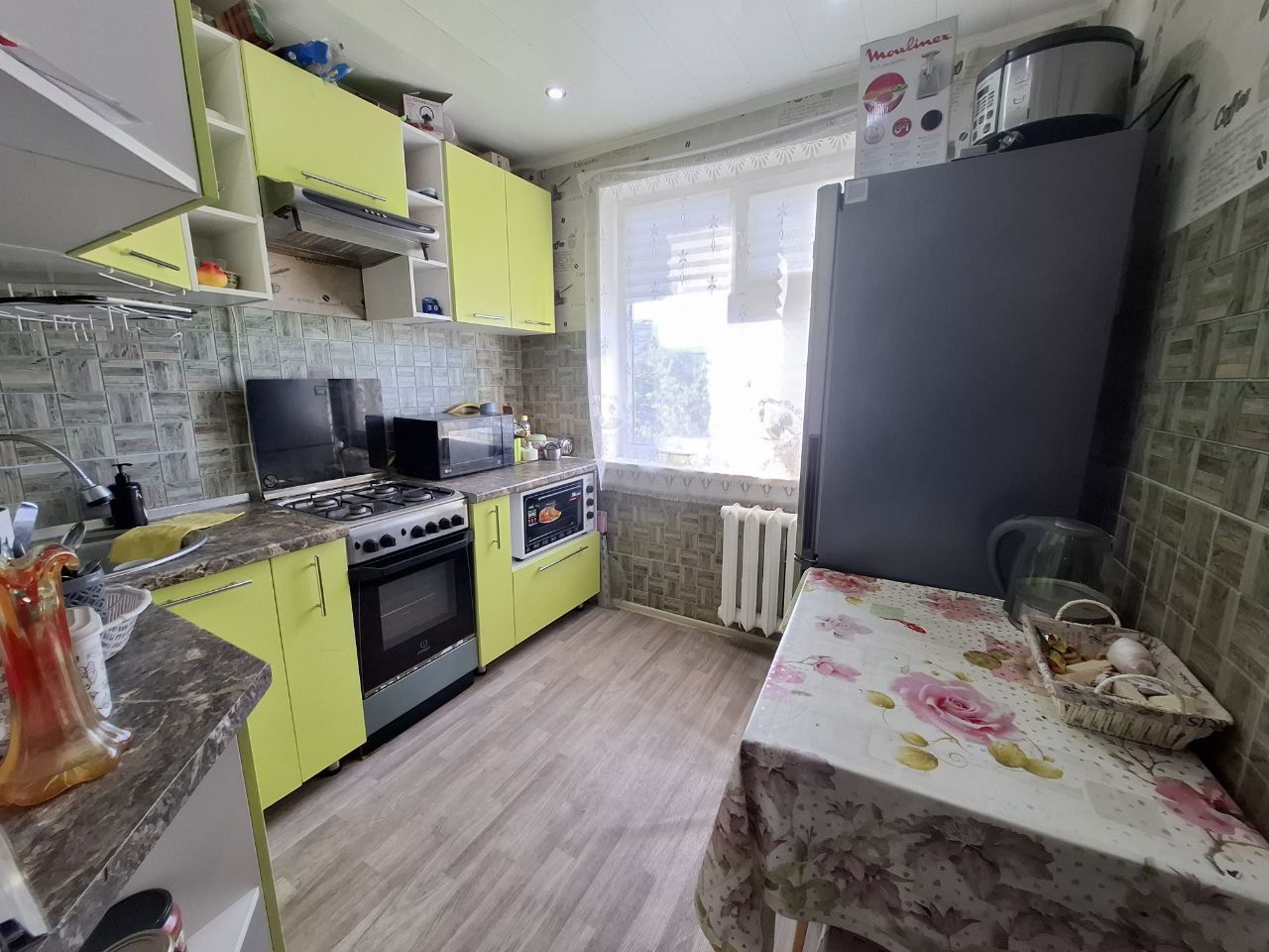 Продаётся 1- ком квартира Атырау ул. Азаттык  дом. 64