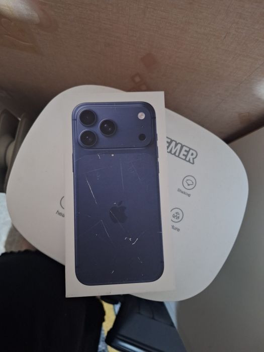 Продам Айфон 17 про макс 256 гб