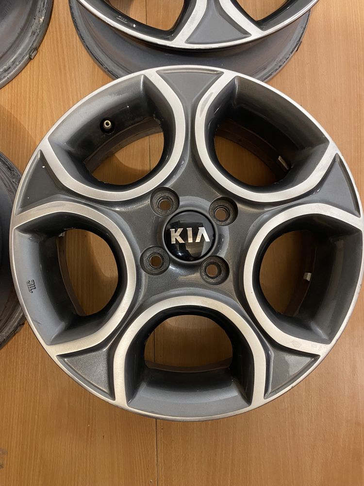 Jante originale KIA Picanto pe 15