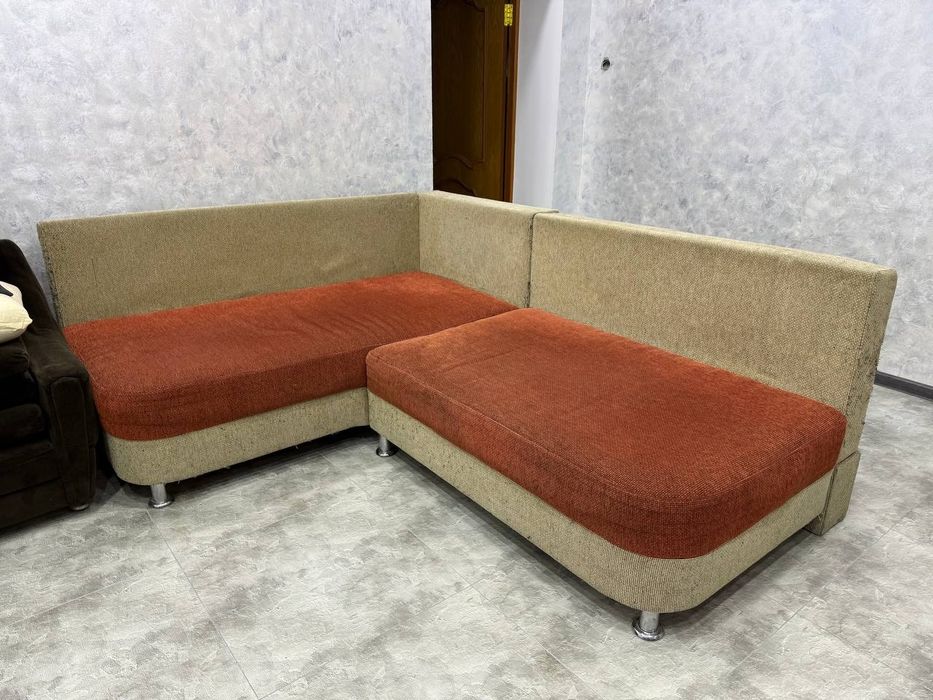 Диван угловой, б/у