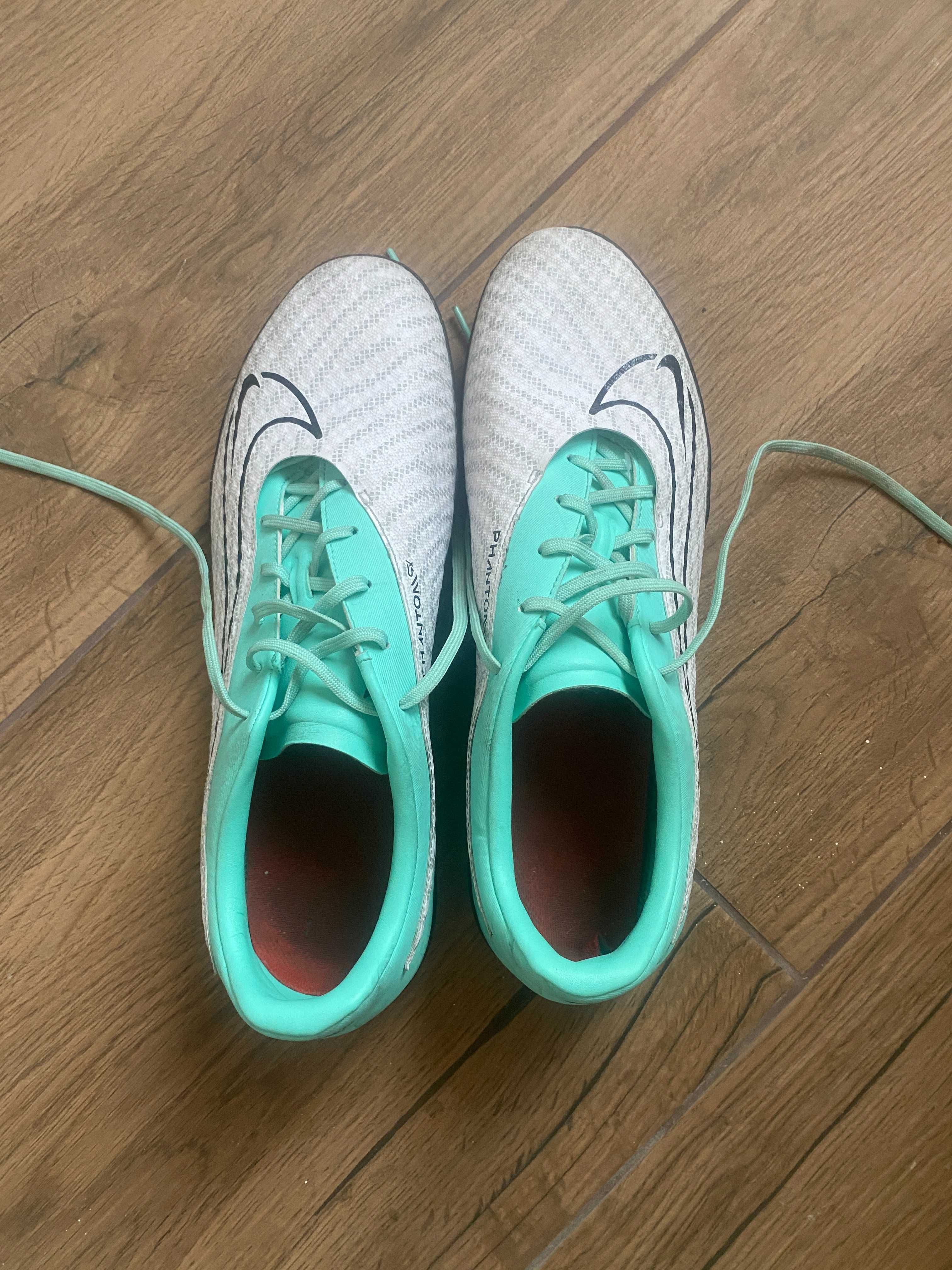 Мъжки стоножки Nike Phantom GX номер 44 – бели зелени