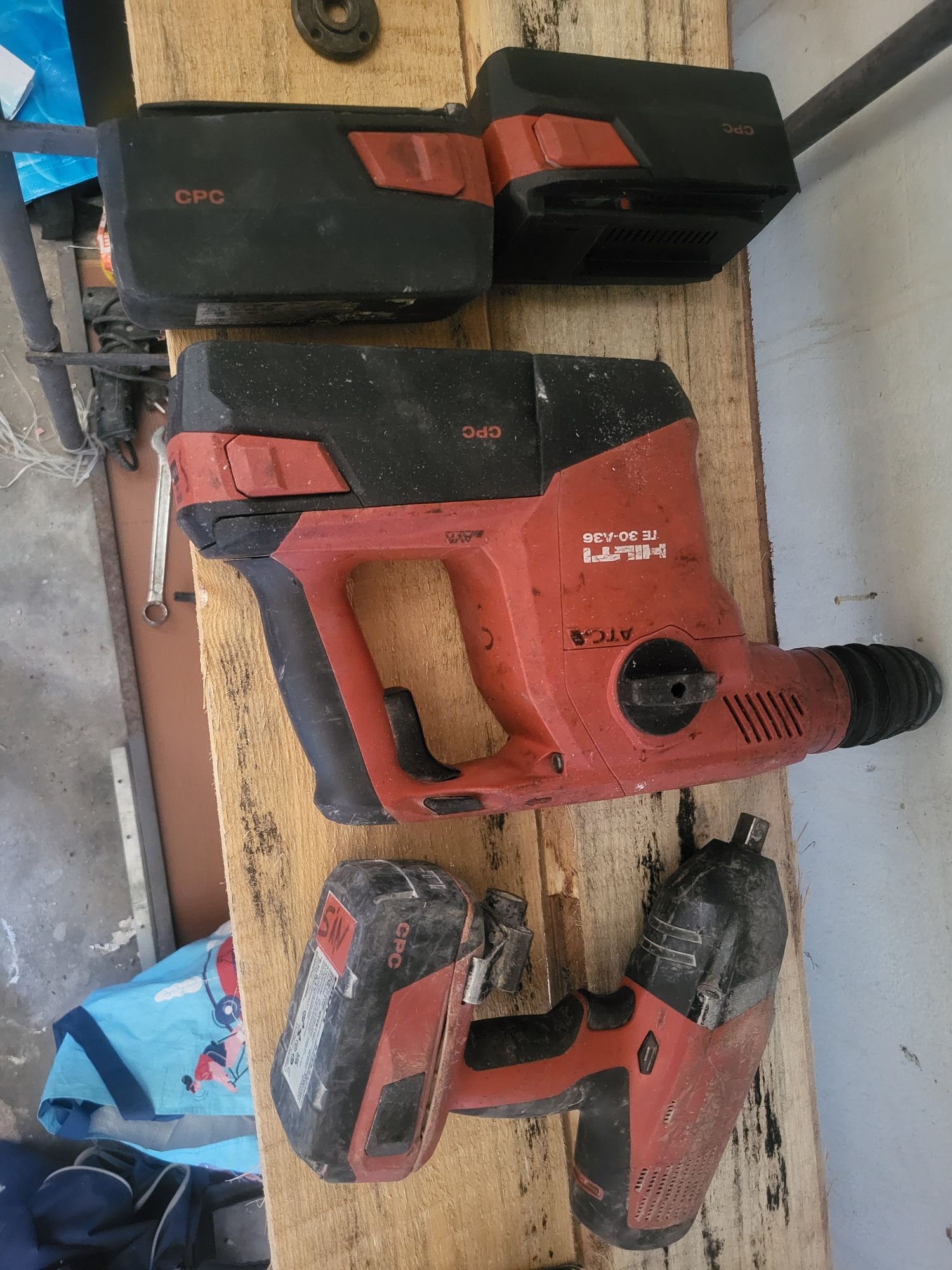 Makita , bosch Bosch laser spectra urgent super prett