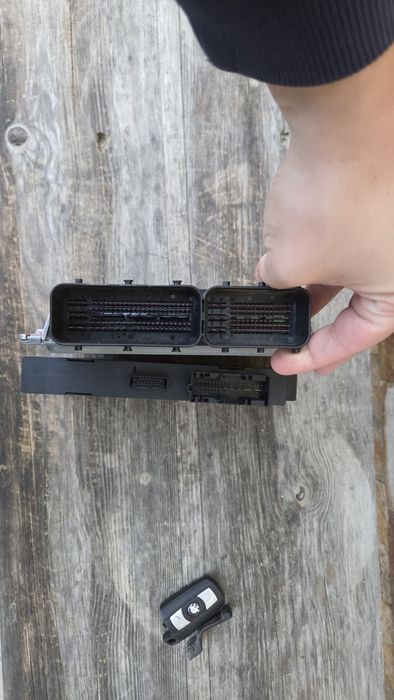 Компютър за БМВ 330i