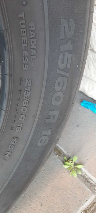 Anvelope 2 anvelove 215/60R16 Continental,