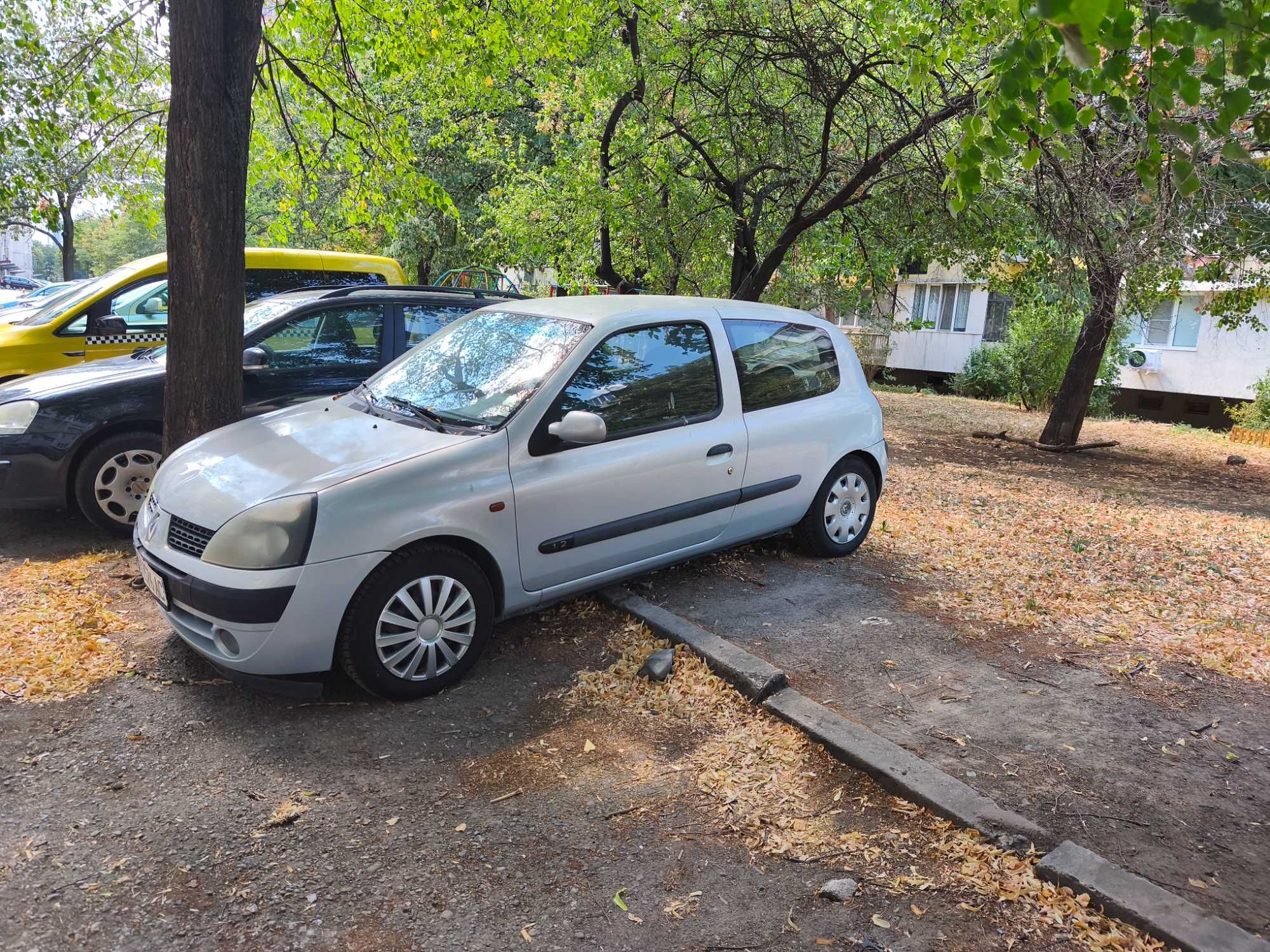 Renault Clio в движение