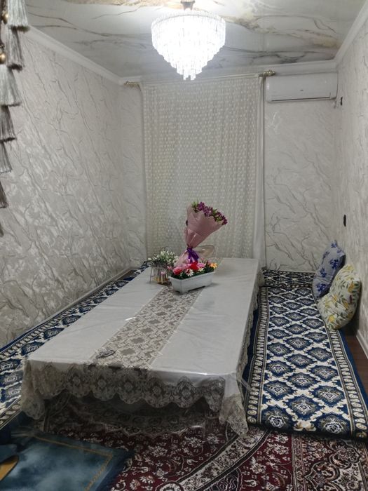 7qavatli turarjoy xonadonidan 5-qavati zudlik bilan sotiladi.