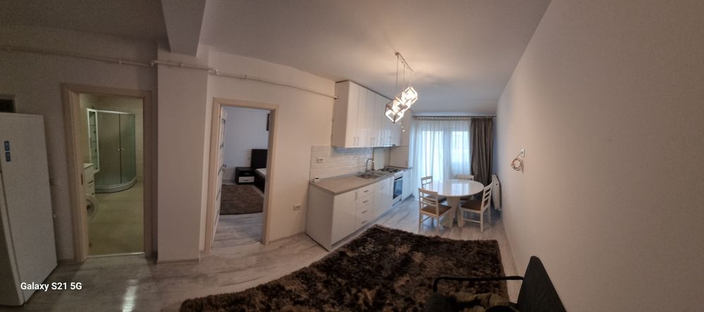 De închiriat apartament 2 camere Capsunarie Bloc nou