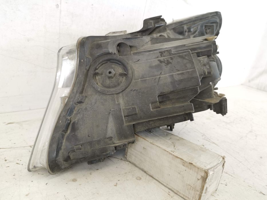 Фар Дясна Лед Интелигентна Светлинна Система Мерцедес-Бенц Вито W447 [