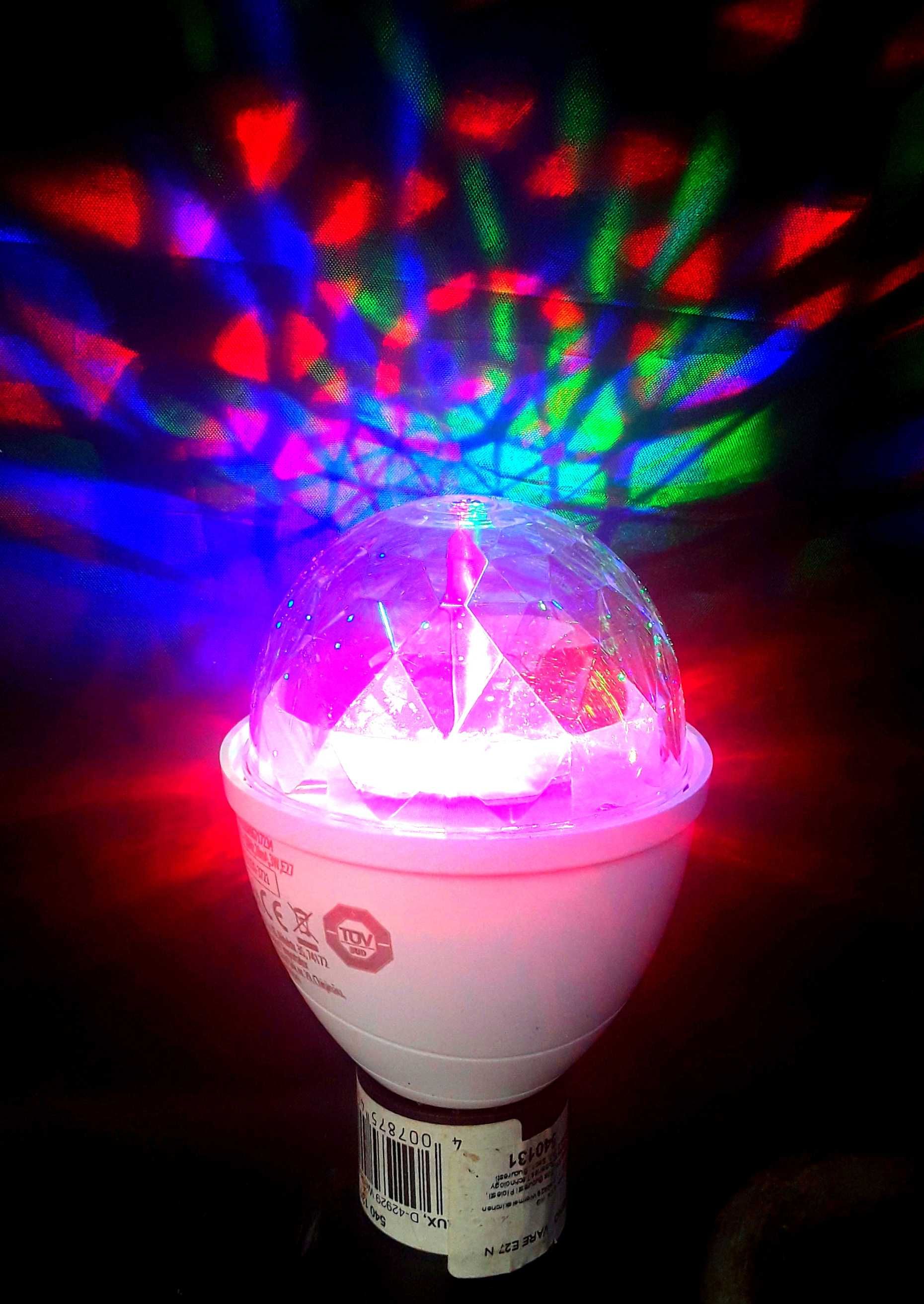 Bec cu LED-URI pentru petreceri cu sistem automat de rotire NOU-20 Lei