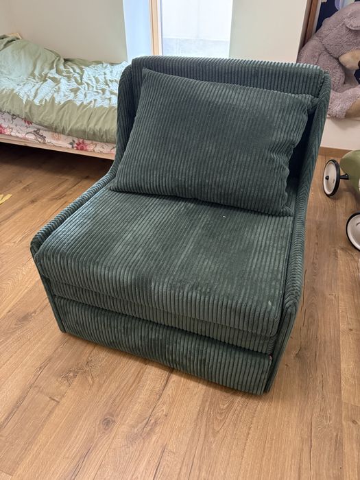 Единичен диван с фукнция сън