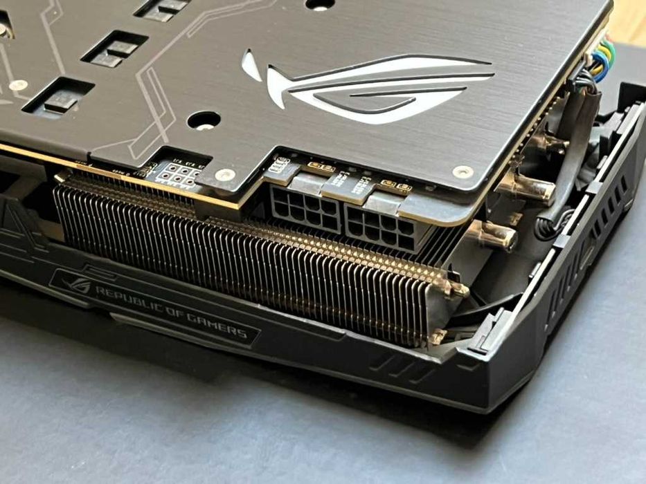 Placa video ASUS GeForce GTX 1080 Ti ROG STRIX
