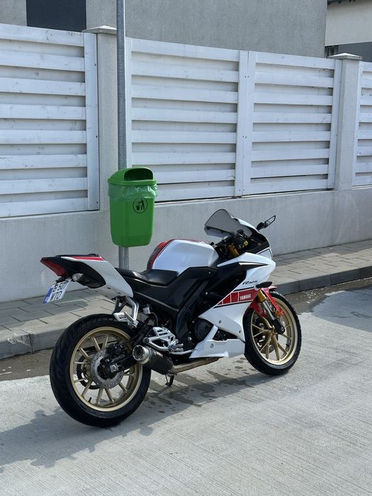 Yamaha YZF 125 2022 60th year anniversary