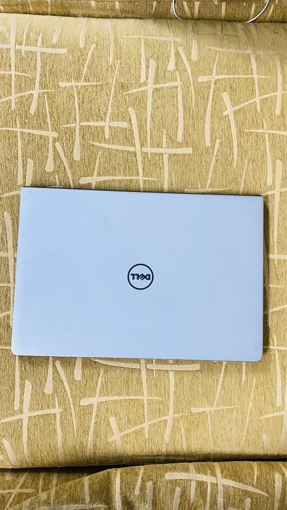 Dell inspiron 5558 8GB 1000Gb 1tera ayril bilish ipad pro 2020