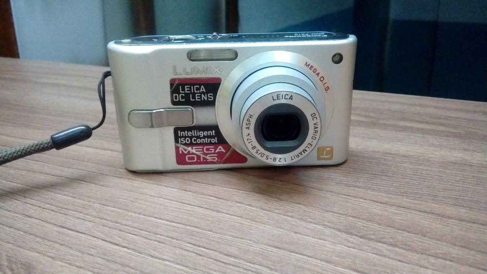 Panasonic DMC-FX10 LUMIX