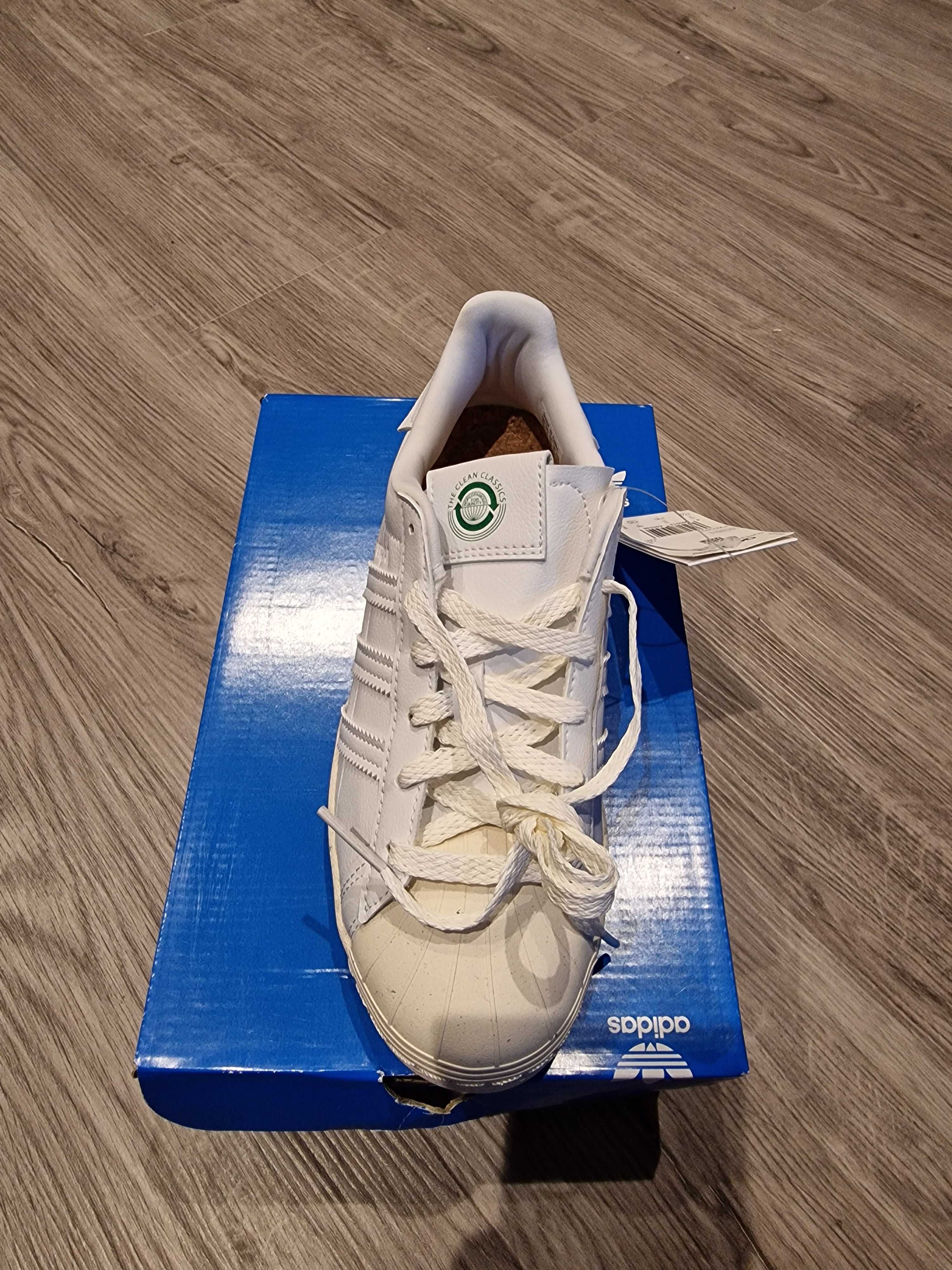 Маратонки Adidas