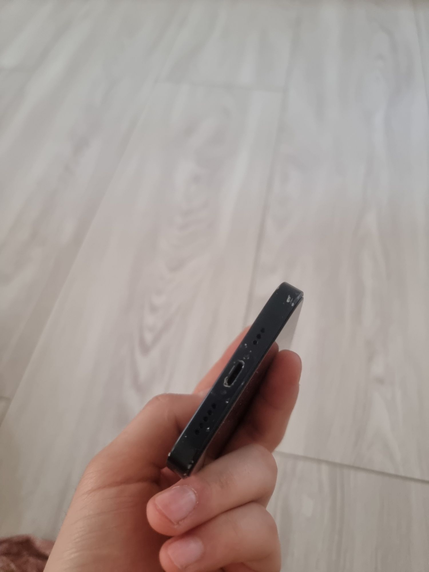 Iphone 13 128gb srochna sotiladi