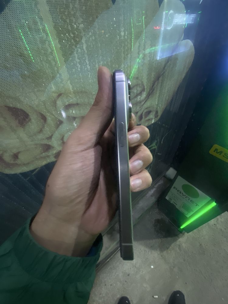 Iphone 15pro natural titan