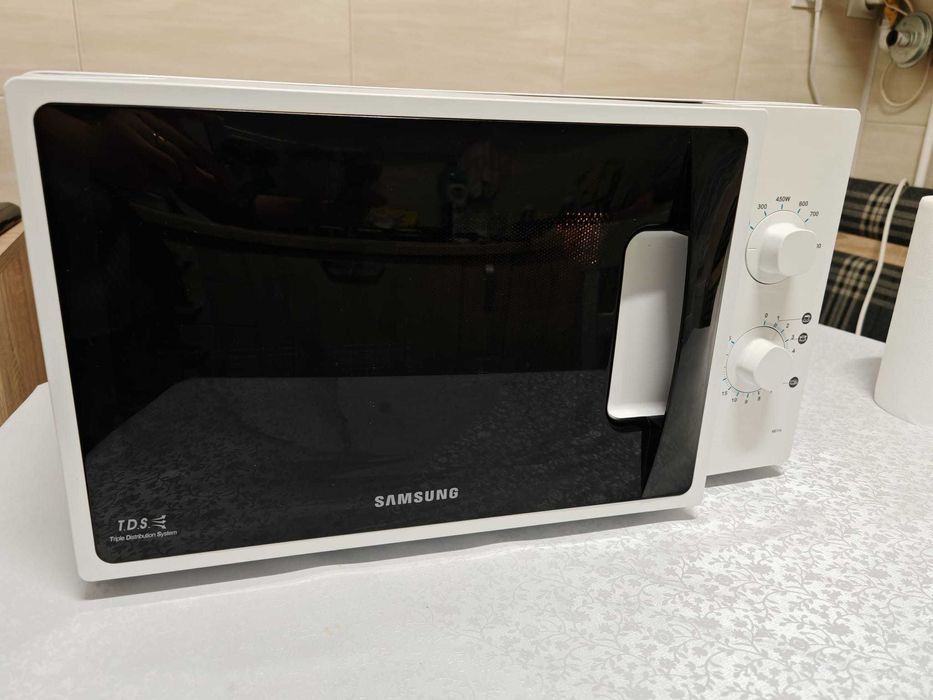 Cuptor cu Microunde Samsung ME71A