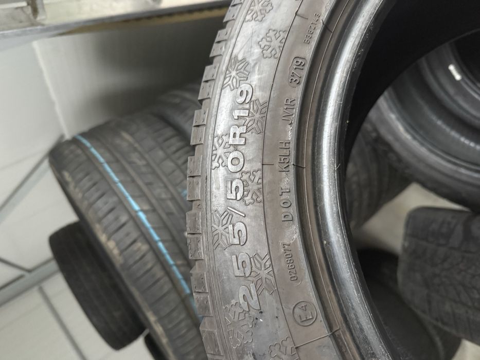 Anvelope de iarna 255/50 R19
