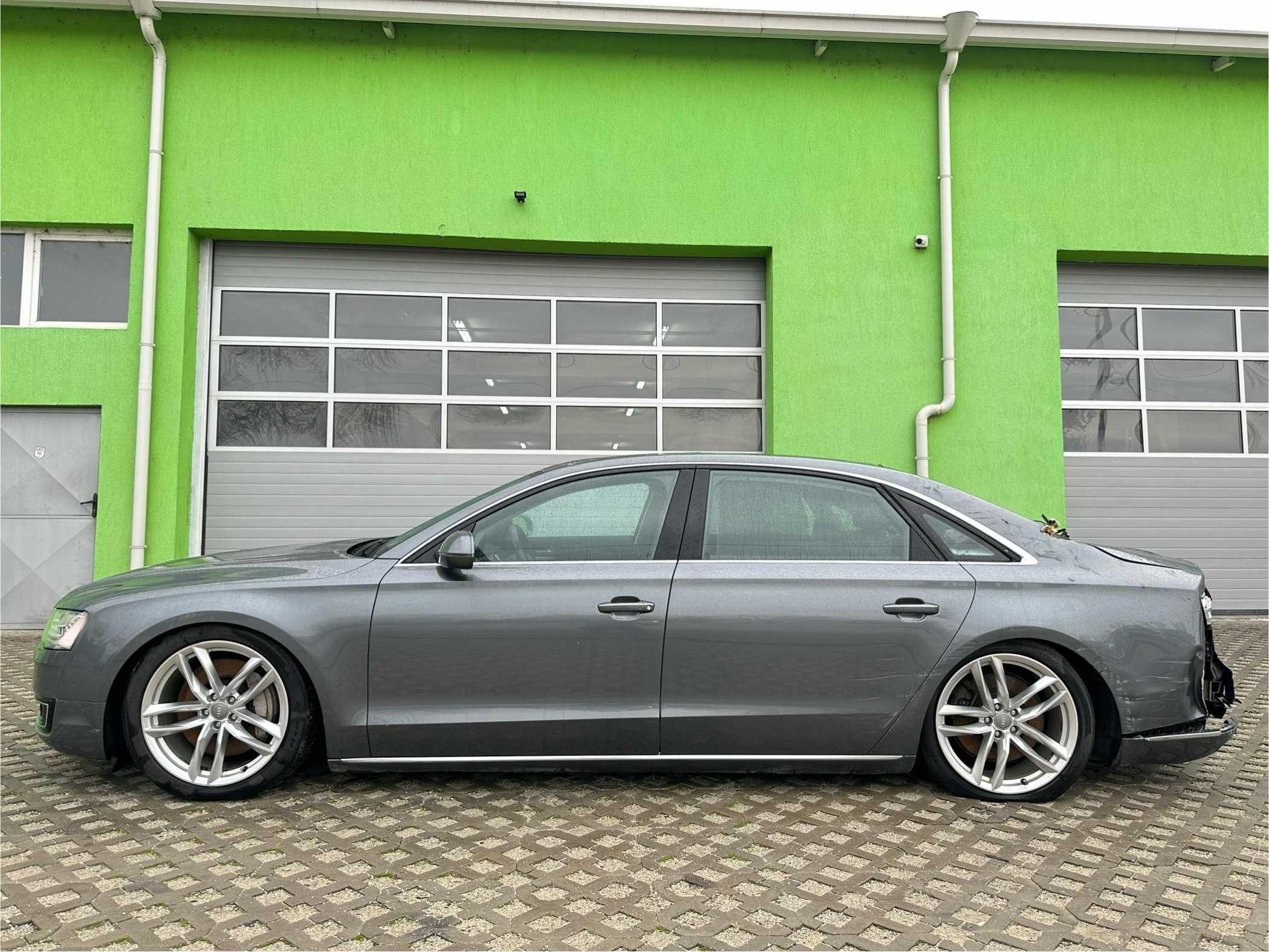 Audi A8 Long 4.0TFSI На Части