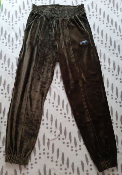 Pantaloni de catifea dama