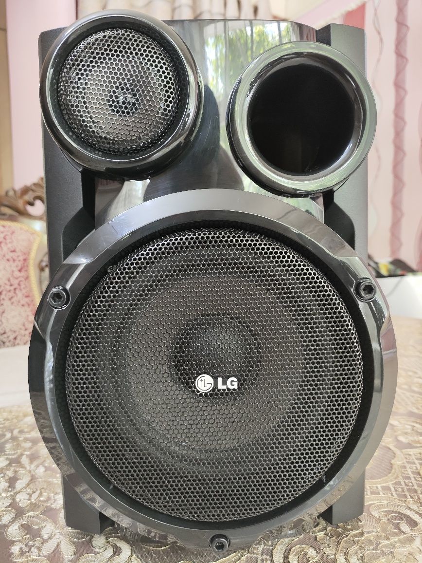 LG usb fleshka gnezdo zavod bass va ovoz zo‘r