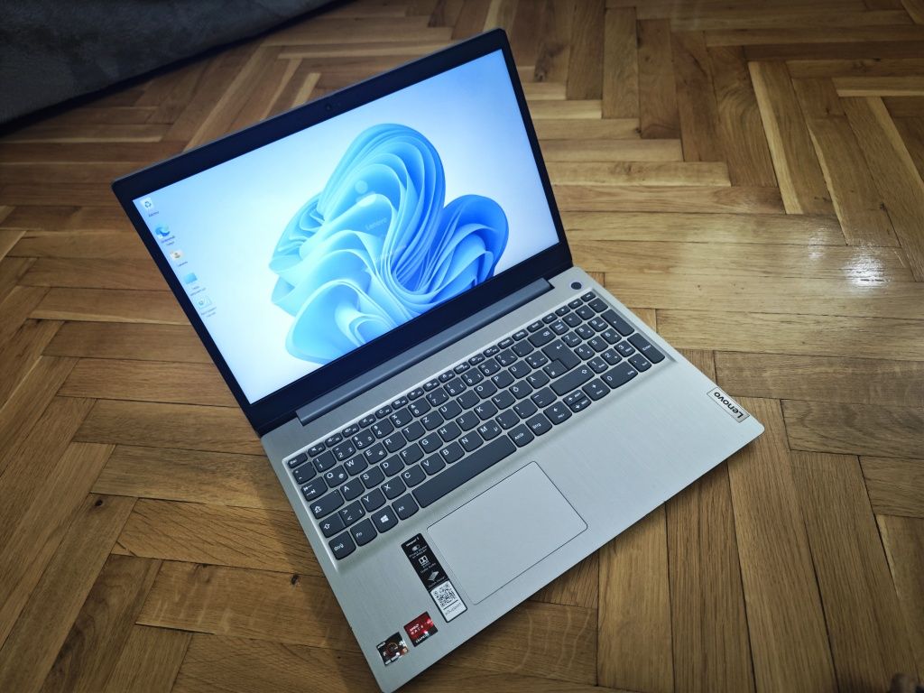 Лаптоп Lenovo IdeaPad 15are05 / Ryzen /ssd